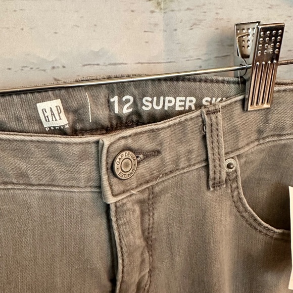 NWT Gap Kids Girl Super Skinny Jeans Stretch Grey Denim Adjustable Sz 12 Reg - Picture 9 of 15